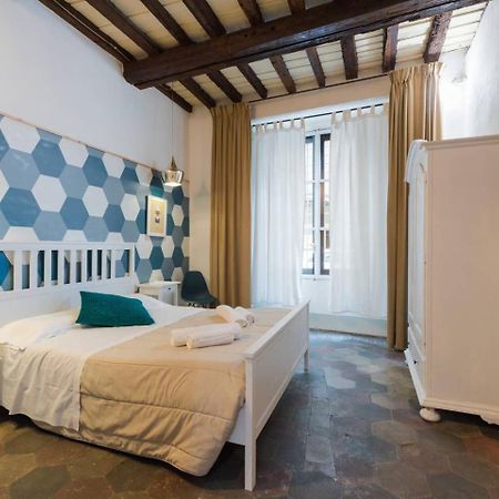 F4 - Santa Croce One Bedroom Flat 2 To 4 Guests Floransa Dış mekan fotoğraf